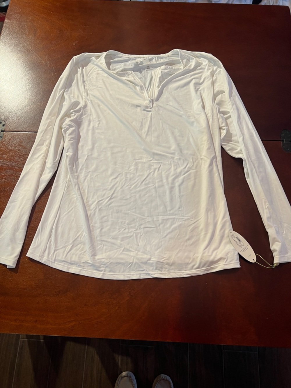 NEW! Women’s White Long-Sleeve Zip-Neck UPF 50 Swim Tee rash guard